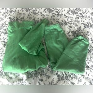 Green aritzia sweatsuit